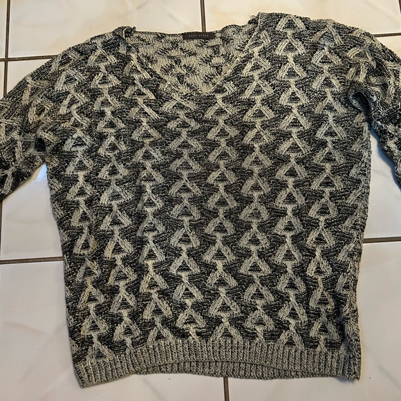 Suzy shier knitted sweater - Picture 1 of 3